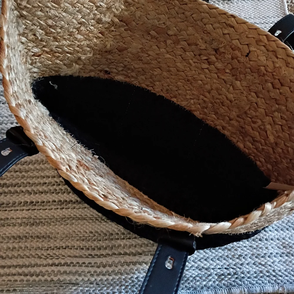 Hand Crafted Black and Tan Woven Tote - Picture 4 of 4
